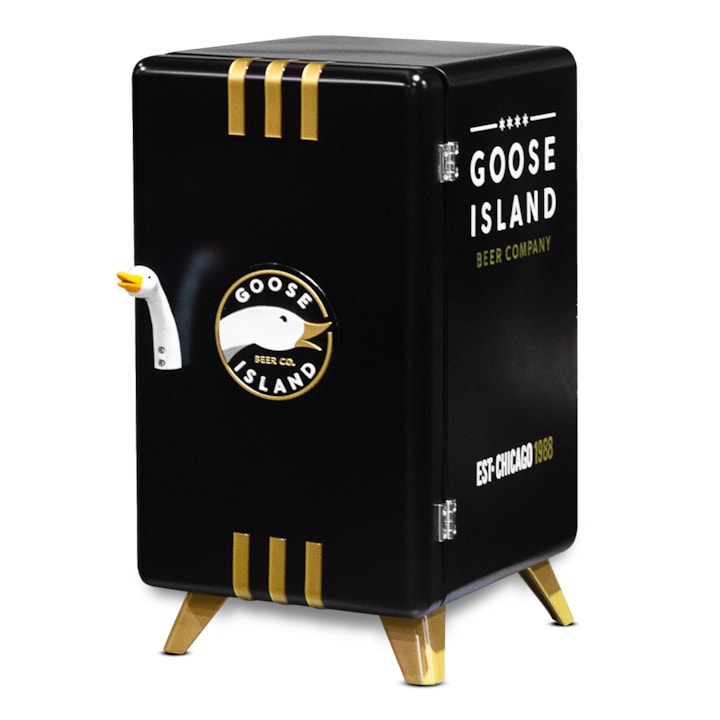 Cervejeira Memo 37 Litros Goose Island Preta-993e95eb-5d69-49cb-9df8-c8b90256297c